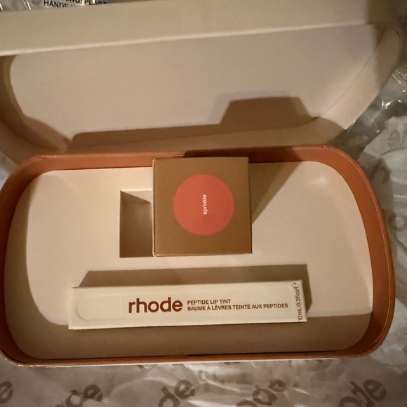 RHODE BIRTHDAY DUO CINNAMON ROLL AND LIMITED EDITION SPRINKLE - Picture 3 of 4